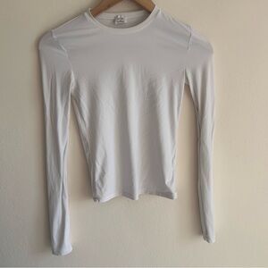 Wilfred Aritzia Long Sleeve Crew Neck Top – 2XS – White